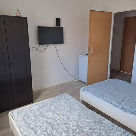 Apartment Uk432 Monteurwohnung In Chemnitz